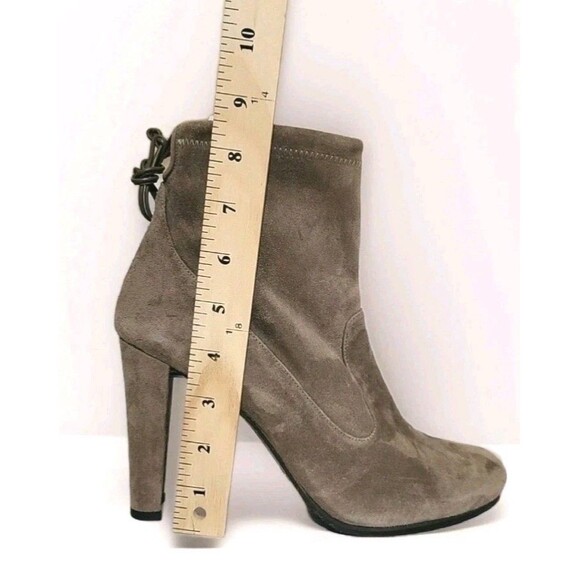 STUART WEITZMAN Size 11.5 Mitten Taupe Suede "Perfection" Ankle Booties $595 - Picture 6 of 8